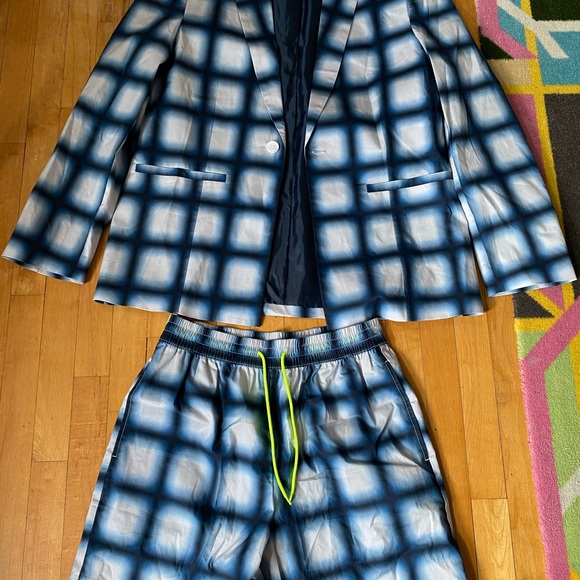 ASOS unisex jacket and shorts - Picture 3 of 3